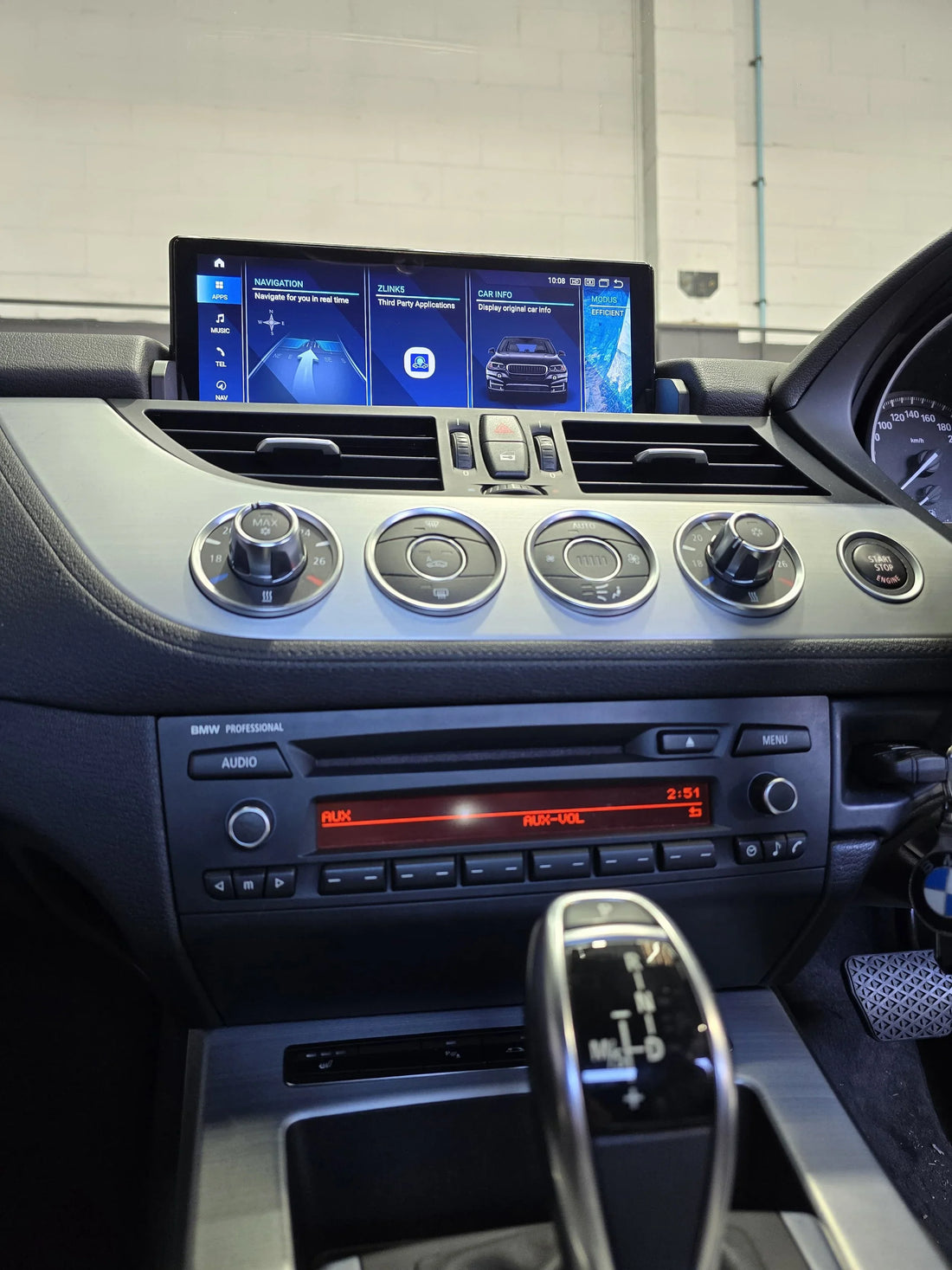 BMW Z4 - Radio Upgrade