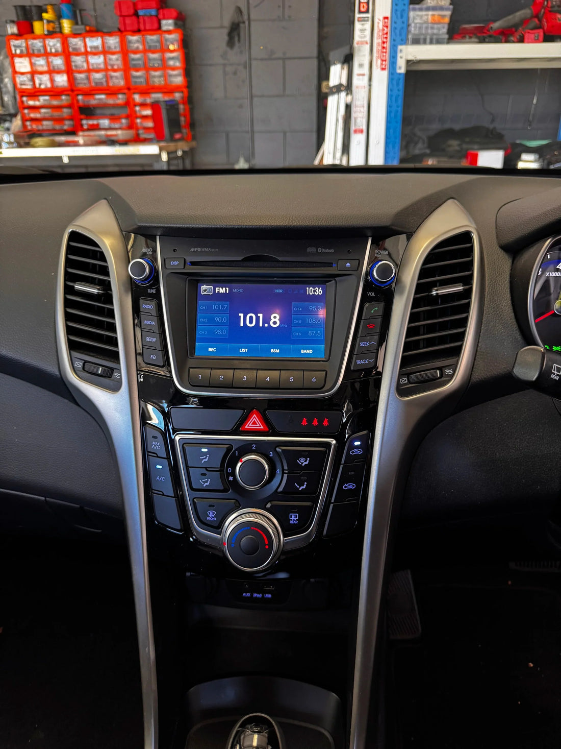 HYUNDAI i30 GD 2012-2017 Radio Replacement