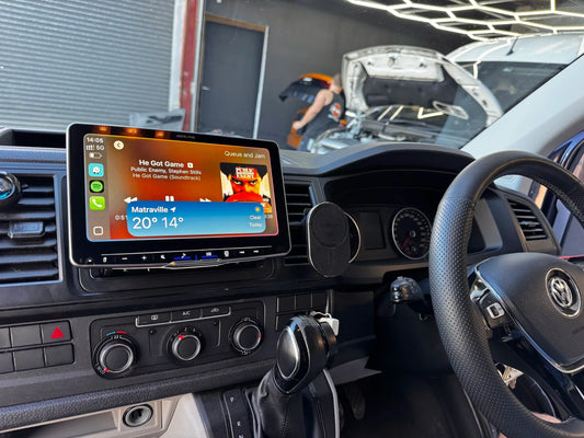 VOLKSWAGEN Multivan/Transporter T6 2018-Floating Screen Radio Replacement  w/ Maestro Integration