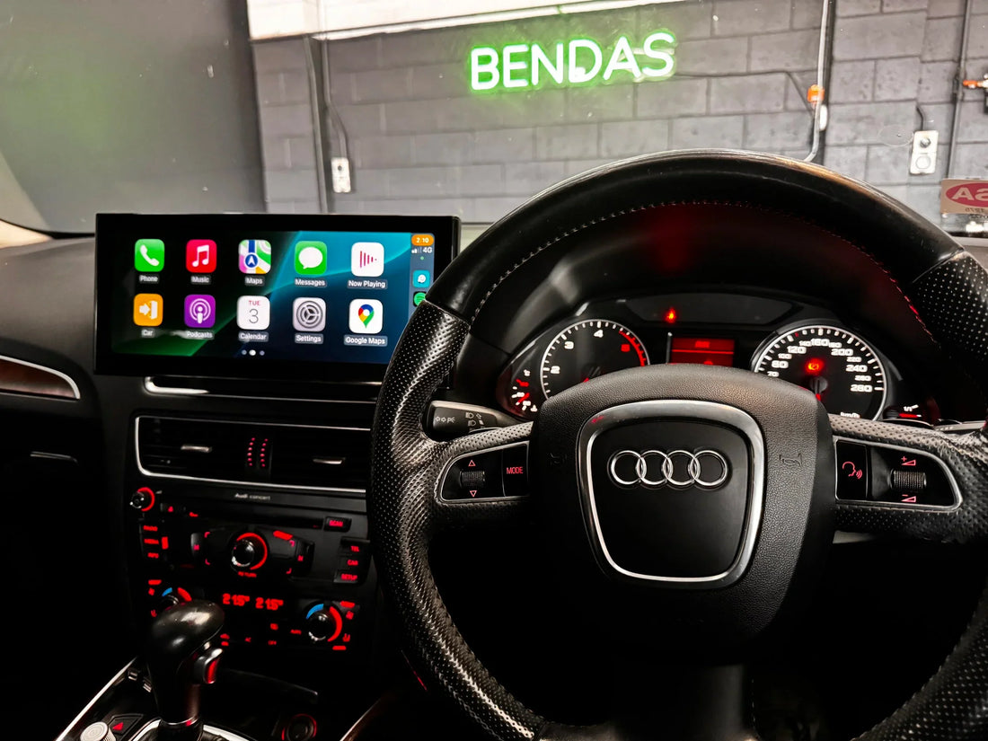 AUDI Q5 - Radio Replacement & Reverse Camera