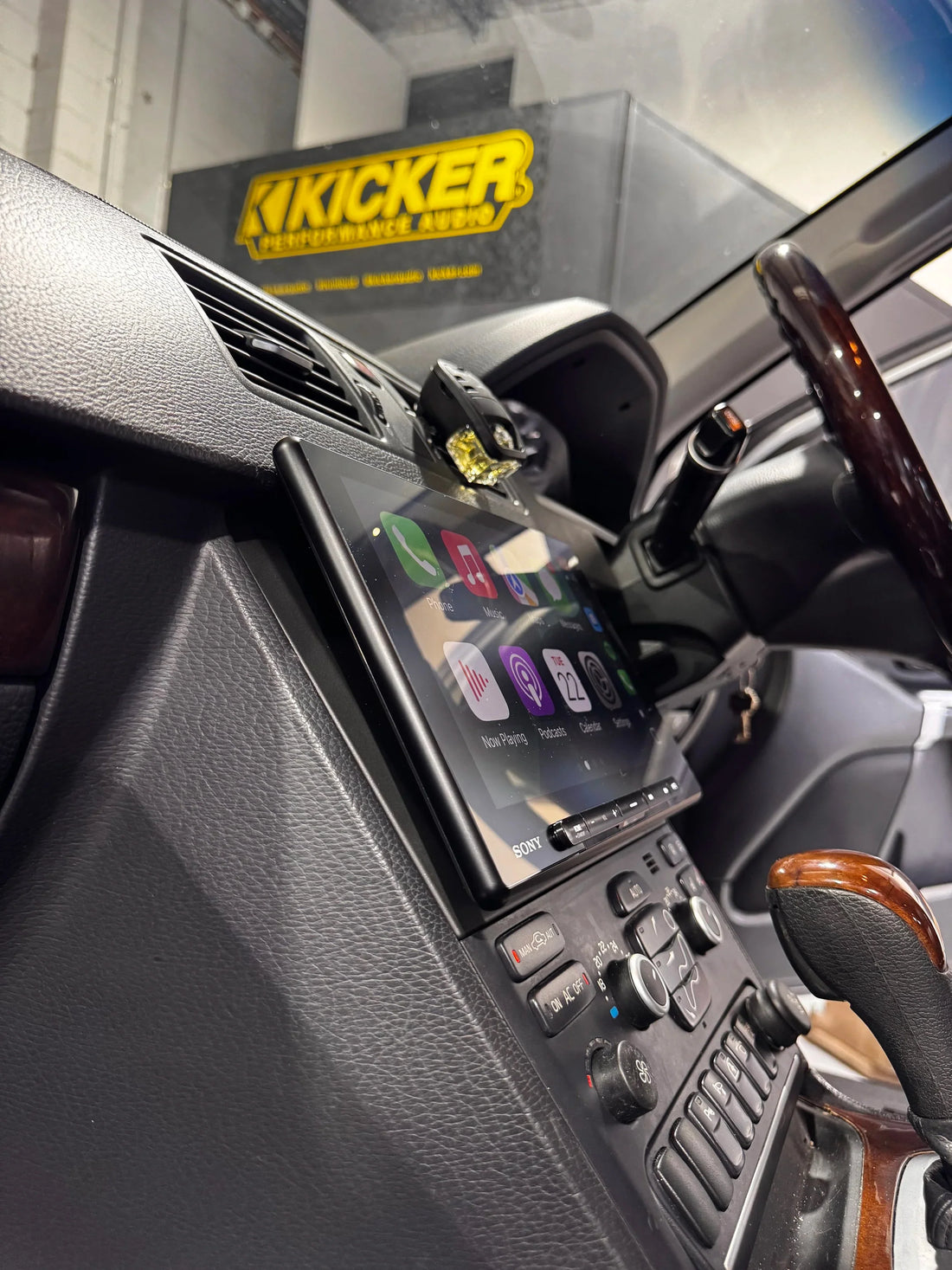 VOLVO XC90- Radio & Sound Upgrade